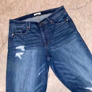 Loft Curvy Skinny Jean